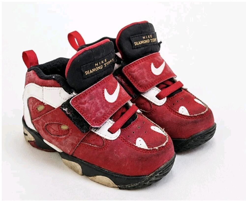 Nike Air Diamond Turf 2 Varsity Red/Gold Child Size 8C Toddler Retro Sneakers